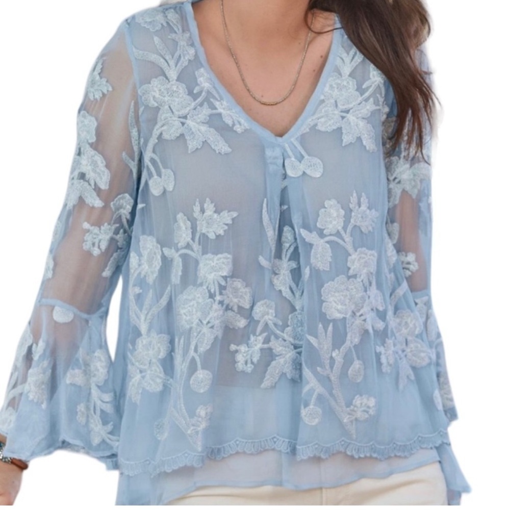 Sundance 100%Silk Blue and White Ruffled Bell Sleeve Blouse
